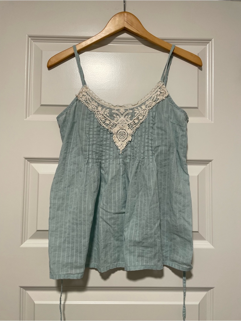 Y2K Spaghetti Strap Lace-Trim Light Blue Camisole Early 2000’sTop w/ Tie - Mudd